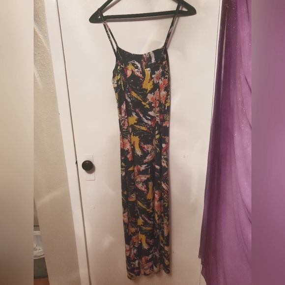 Small Streetwear Society Floral Print Maxi Dress With High Frontal Slits - Picture 2 of 2